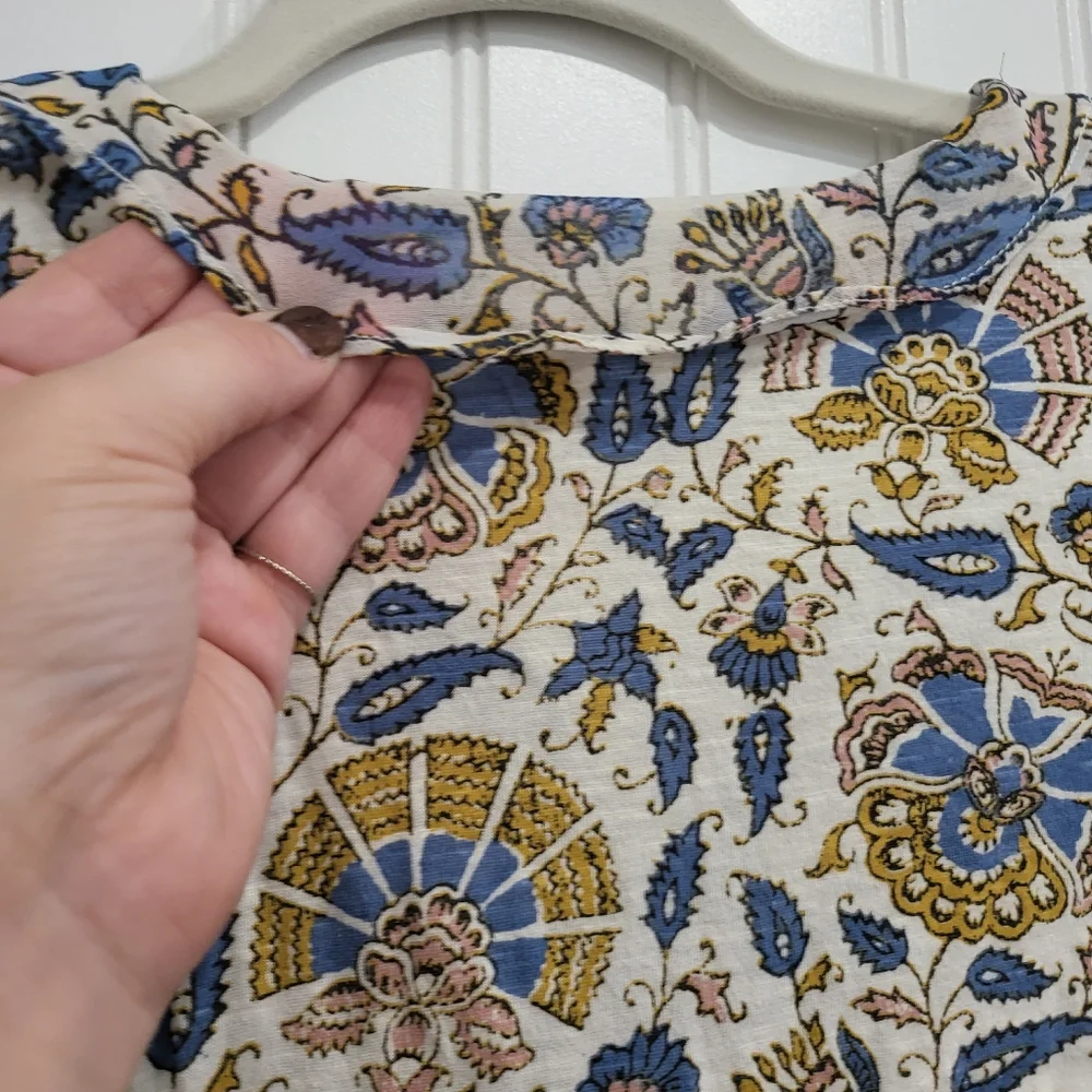 Lucky Brand Size Med Top - Picture 3 of 7